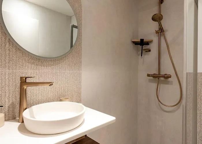 New Luxury - 4 People Apartment