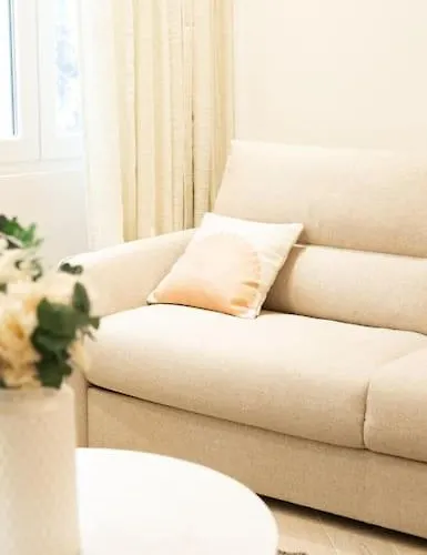 New Luxury - 4 People Paris